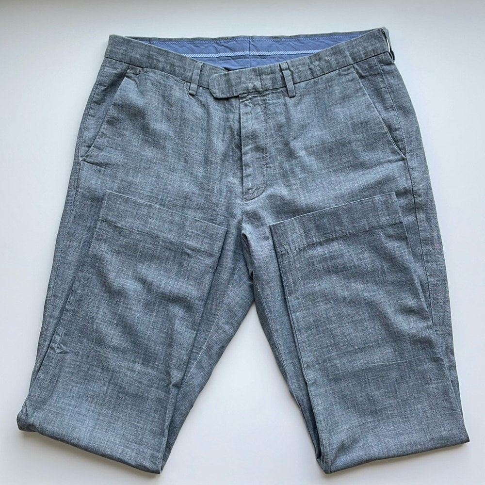 J Crew mens linen bowery pants Size: 32 Waist 30 Length in the color grey